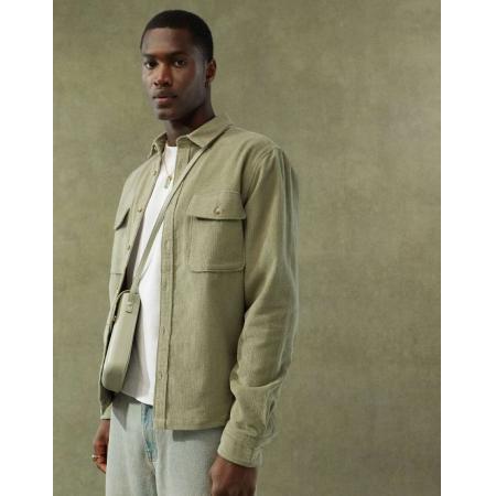 ASOS DESIGN - Corduroy overshirt in kaki-Groen