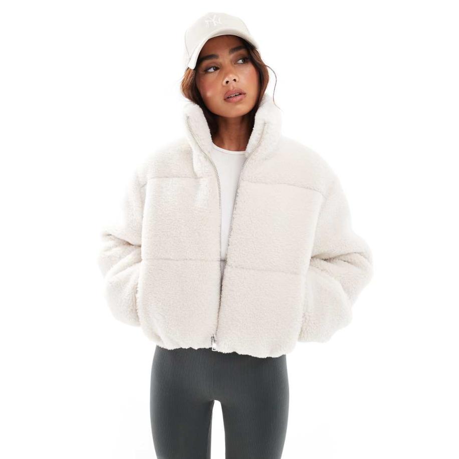 Miss Selfridge Gewatteerd borgjack in crème-Wit Wit