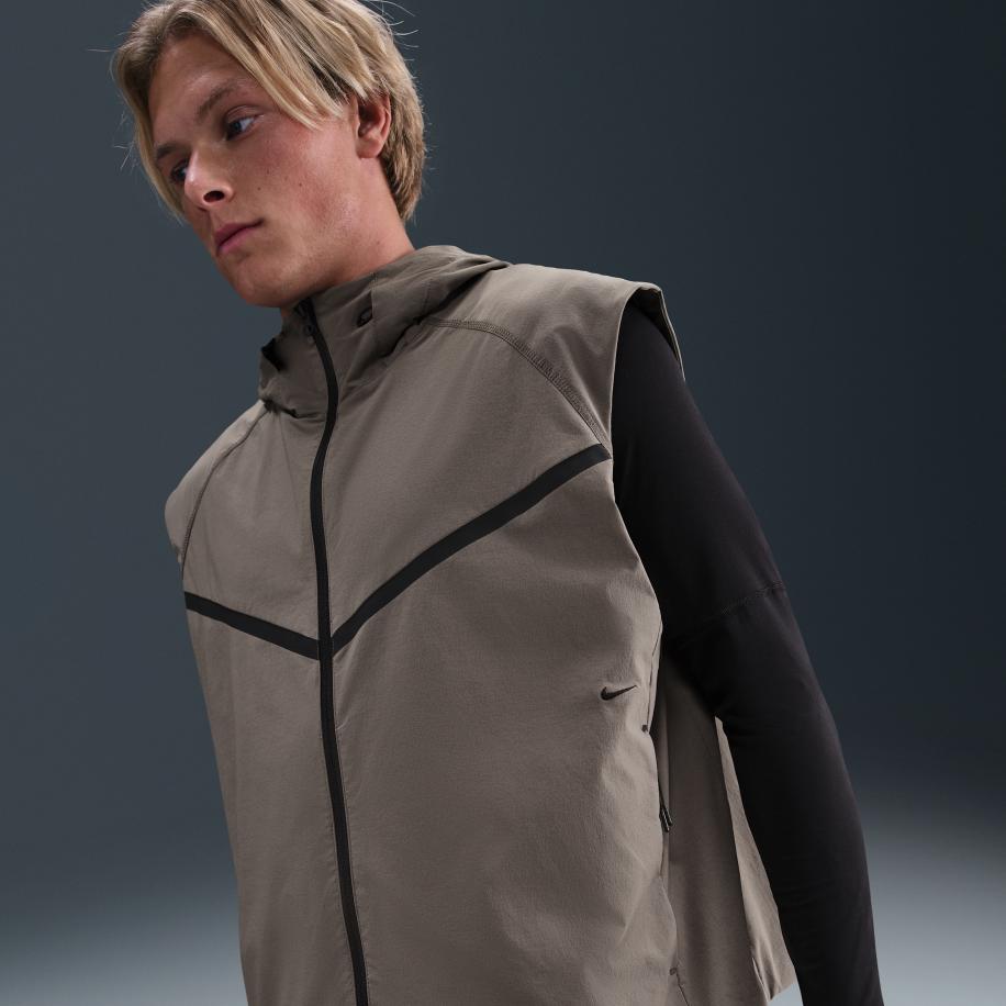 Nike Tech Dri-FIT geweven Windrunner bodywarmer voor heren - Grijs Grijs