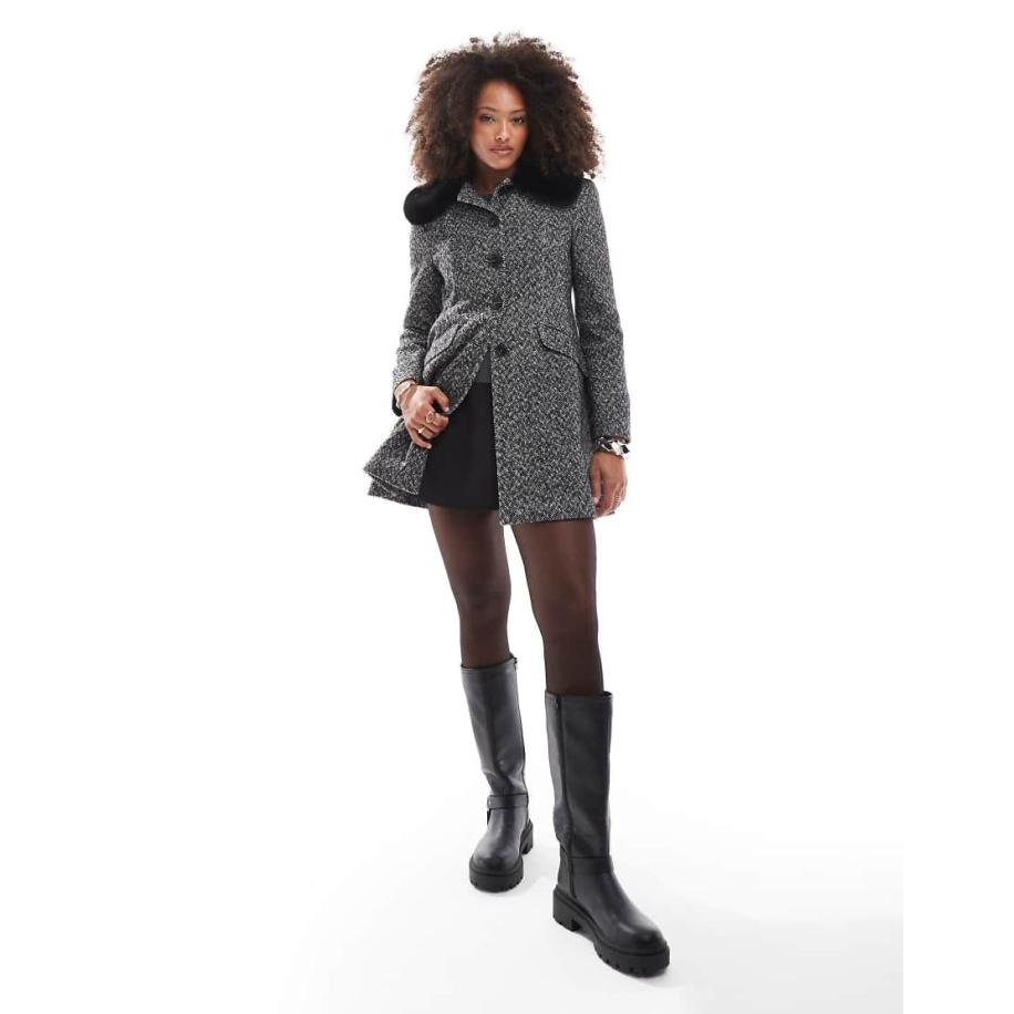 Miss Selfridge Boucle jas van imitatiebont in zwart-Veelkleurig Multicolor