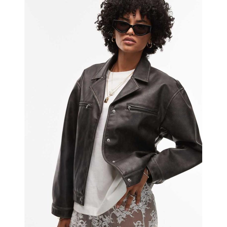 Topshop Cropped bikerjack van imitatieleer met knopen in zwart met wassing Zwart