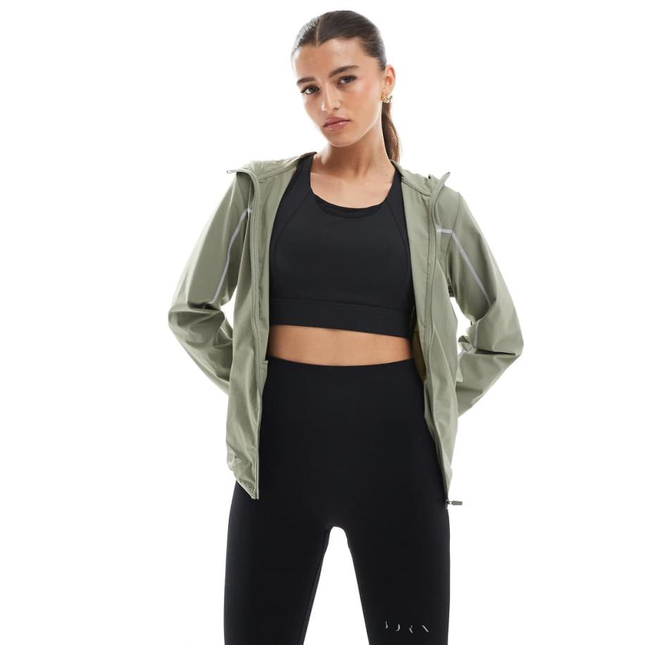 Born Living Yoga Ulani Windjack in camouflage-Groen Groen