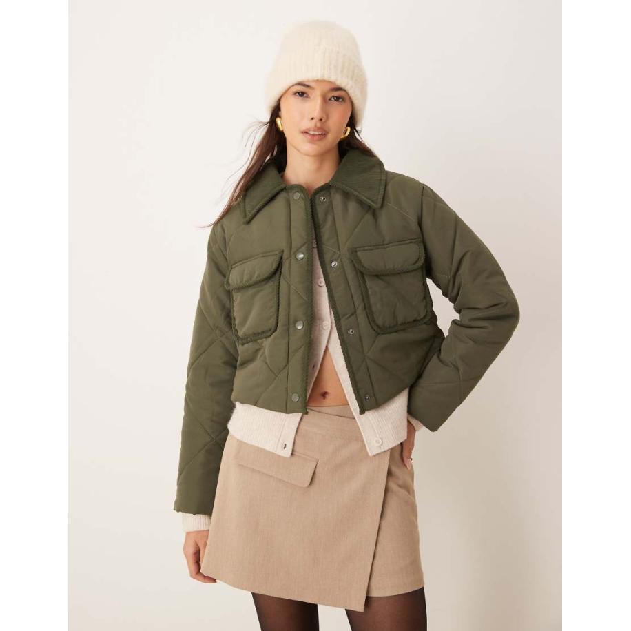 JDY Cropped gewatteerde jas met corduroydetails in kaki-Groen Groen