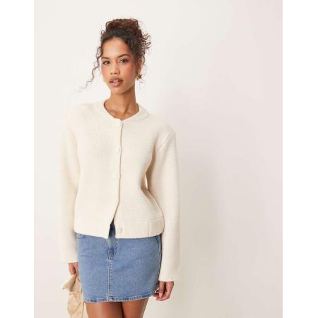 AWARE Gebreid bomberjack met knopen in crème-Wit