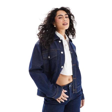 Pieces Truckerjack in donkerblauw denim, deel van co-ord set
