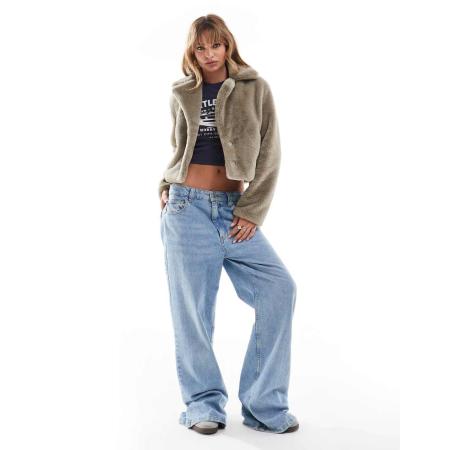 Brave Soul Cropped jas van imitatiebont in taupe-Neutraal