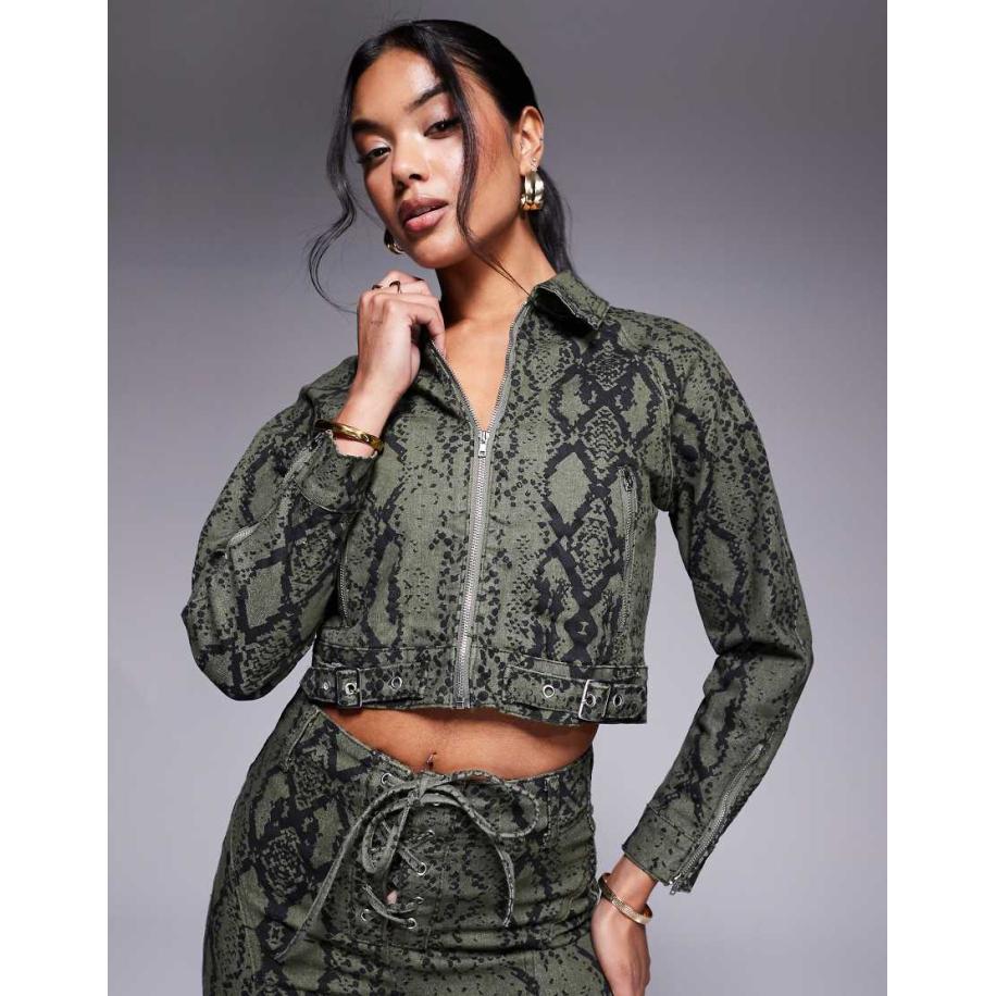 Liquor N Poker Cropped jack met slangenprint in kaki, deel van co-ord set-Groen Groen