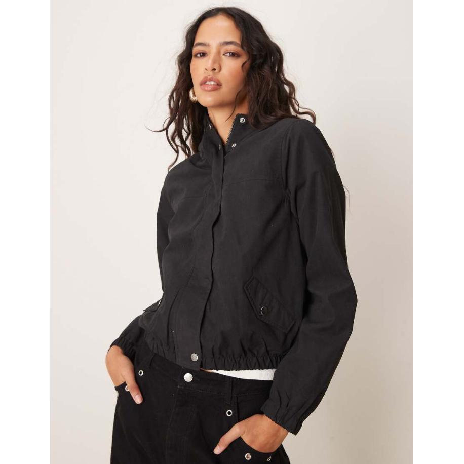 JDY Jack met capuchon in zwart Zwart