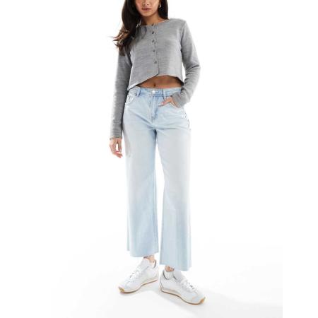 Stradivarius D96 Jeans met rechte pijpen in lichtblauw