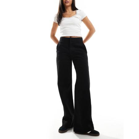 Levi's Ribcage Elegante jeans met hoge taille en wijde pijpen in zwart