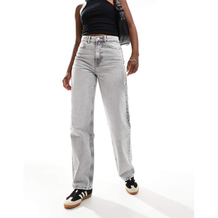 Bershka Comfortabele mom jeans in grijs Grijs