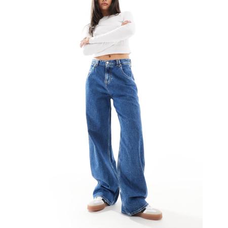 Tommy Jeans Daisy Baggy jeans met lage taille in mid-wash-Blauw