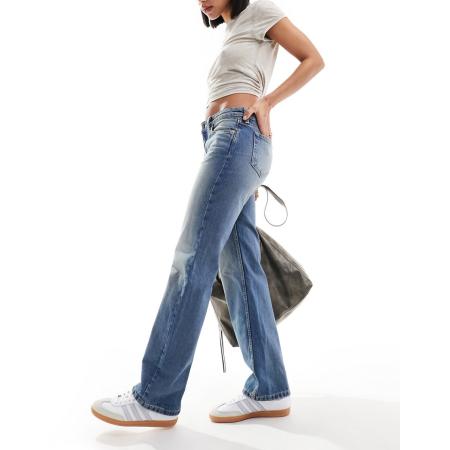 Weekday Arrow Regular-fit jeans met rechte pijpen en lage taille in jackpot blauw