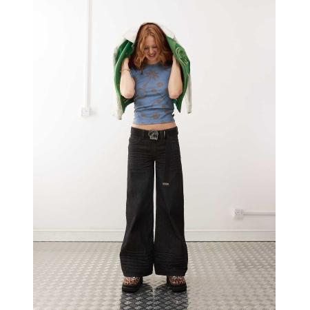 Cheap Monday Poser Skaterjeans met wijde pijpen en halfhoge taille in zwart met spoelwassing