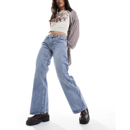 Monki Imoo Jeans met lage taille en wijde pasvorm in middenblauwe wassing