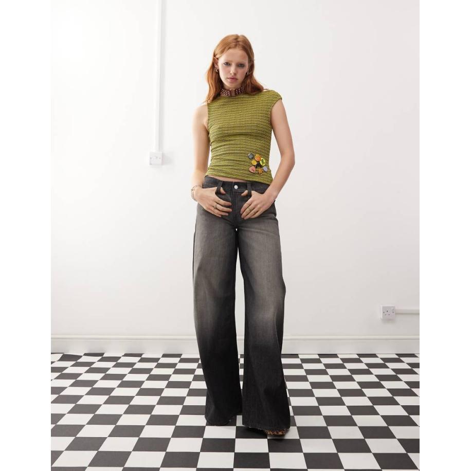 Cheap Monday Poser Skaterjeans met wijde pijpen en halfhoge taille in zwart met rubby wassing Zwart