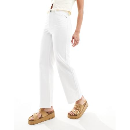 Miss Selfridge Jeans met rechte pijpen in wit