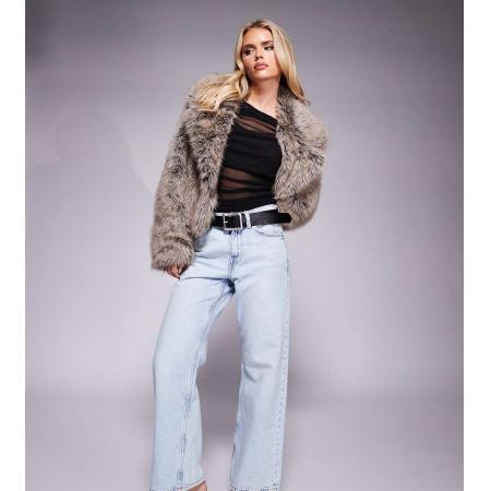 River Island Petite Rechte jeans in lichte wassing blauw