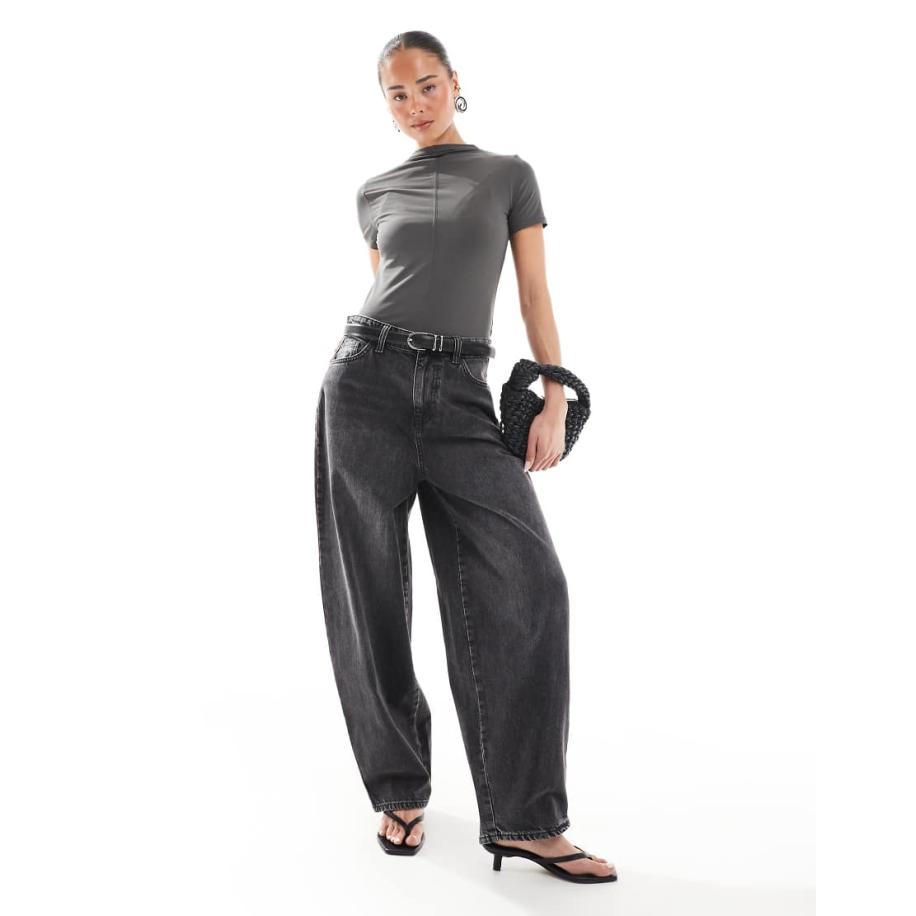 Miss Selfridge Jeans met wijde pijpen in zwart Zwart