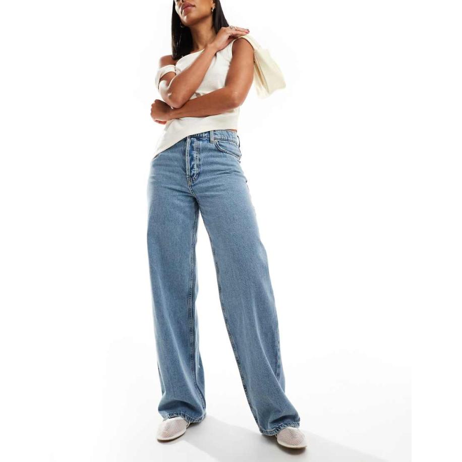 Mango Ruimvallende jeans met rechte pijpen in lichtblauwe wassing Blauw