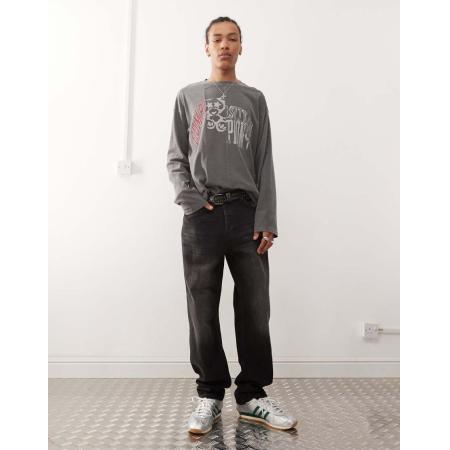Weekday - Space - Ruimvallende jeans met rechte pijpen en vervaagde wassing in zwart