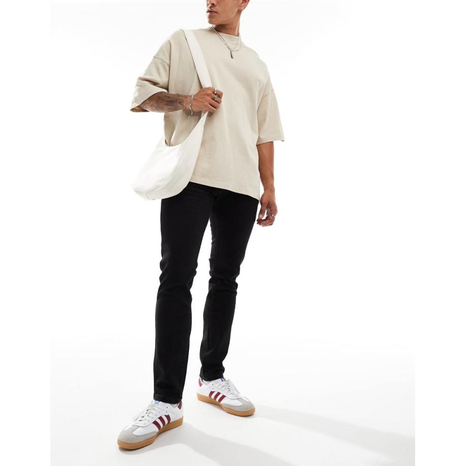 Wrangler - Bryson - Skinny jeans in zwart met wassing Zwart