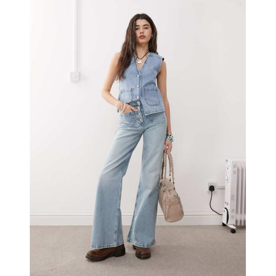 Reclaimed Vintage Denim palazzo jeans in jaren 70-stijl met opgestikte zakken en gulp met knopen in blauwe wassing Blauw