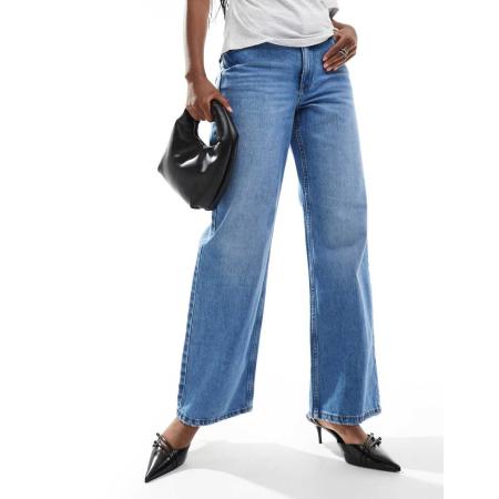 River Island Ruimvallende jeans met rechte pijpen in middenblauw