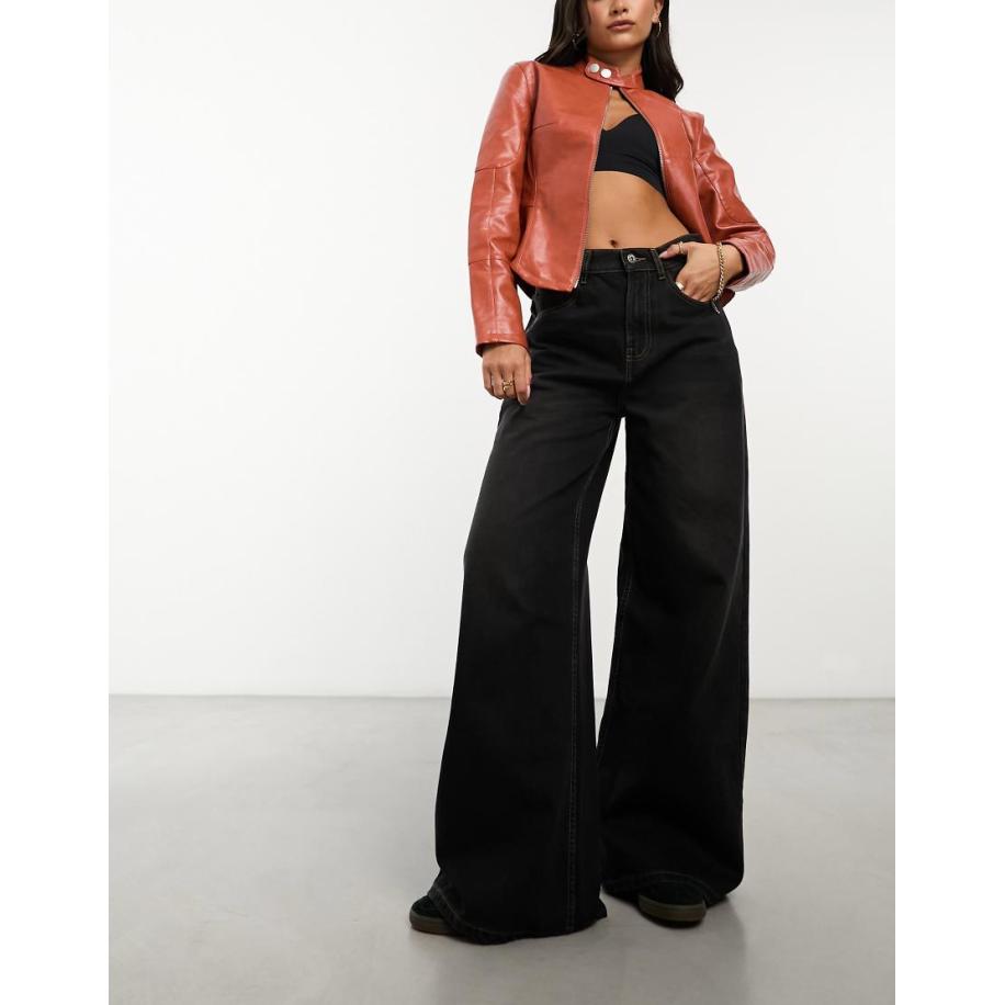 COLLUSION x003 Jeans met wijde pijpen in zwart met wassing Zwart