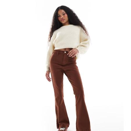 DTT Petite Bianca Flared jeans met hoge taille in chocoladebruin