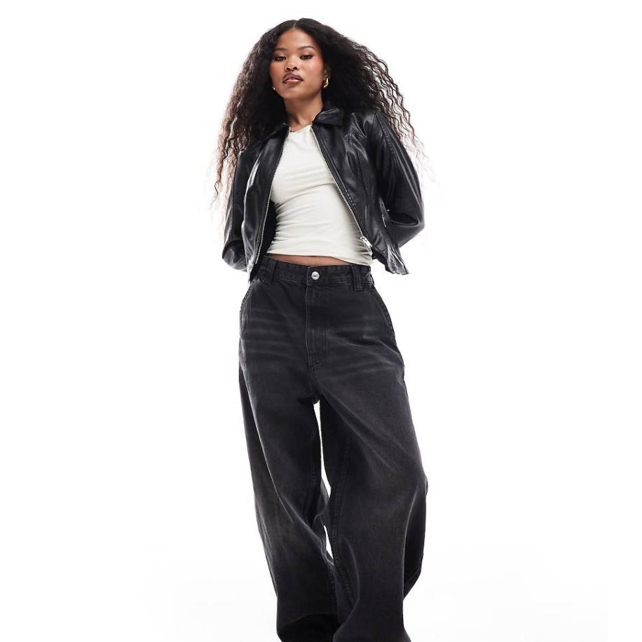 Bershka Petite Skaterjeans in zwart Zwart