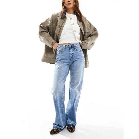 Stradivarius D92 Rechte denim jeans in medium wassing-Blauw