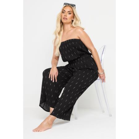Yours Bandeau Jumpsuit Met Dobby Textuur In Metallic Zwart Size 58-60