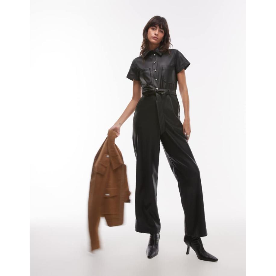 Topshop Utility jumpsuit van imitatieleer met korte mouwen in zwart Zwart