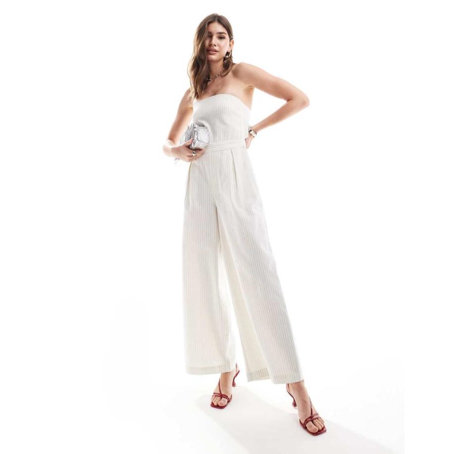Pretty Lavish Strapless jumpsuit met zakken en strepen in crème-Wit Wit