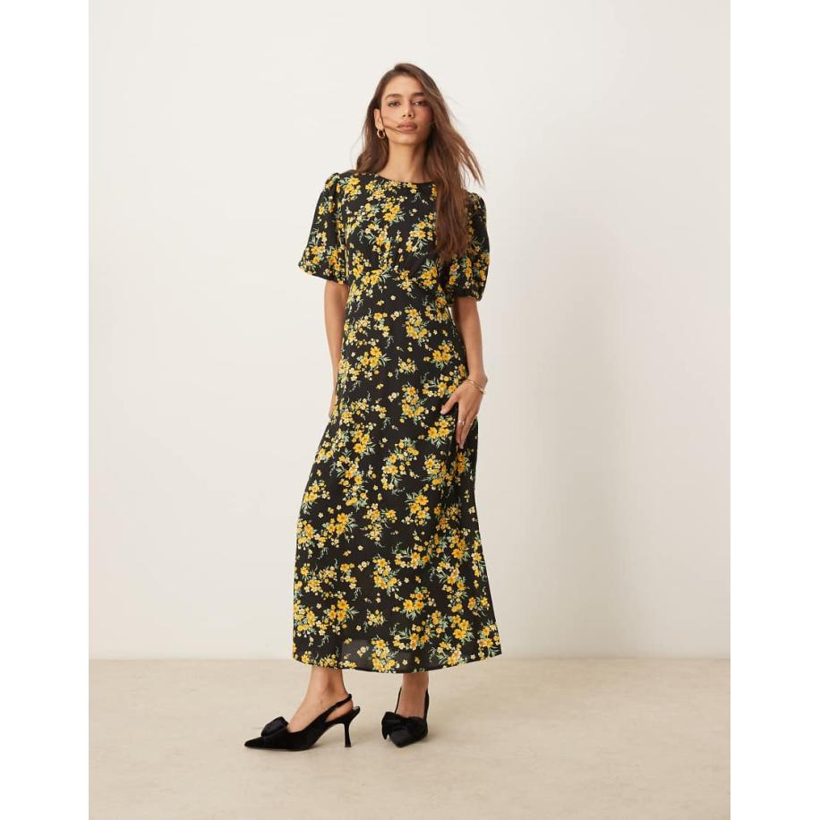 Nobody's Child Benita Midi jurk in zwart met fijne gele bloemenprint-Veelkleurig Multicolor