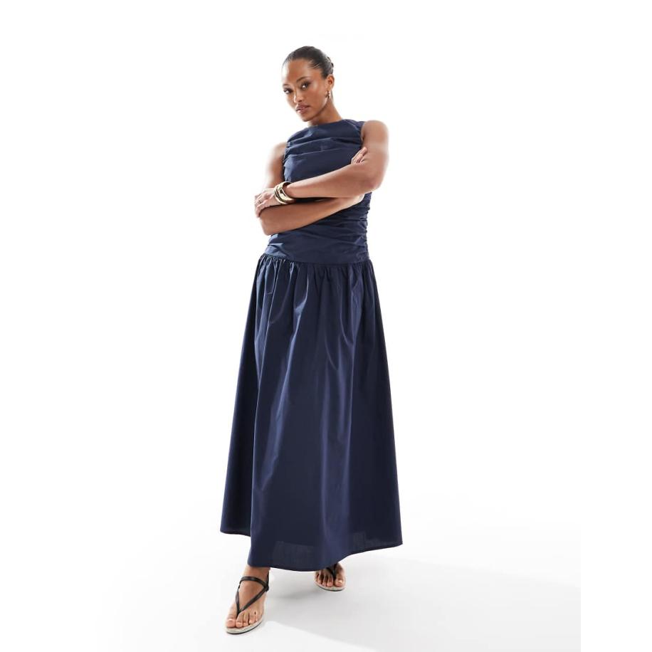 4th & Reckless Mouwloze poplin maxi jurk met rimpeleffect en verlaagde taille in marineblauw Blauw