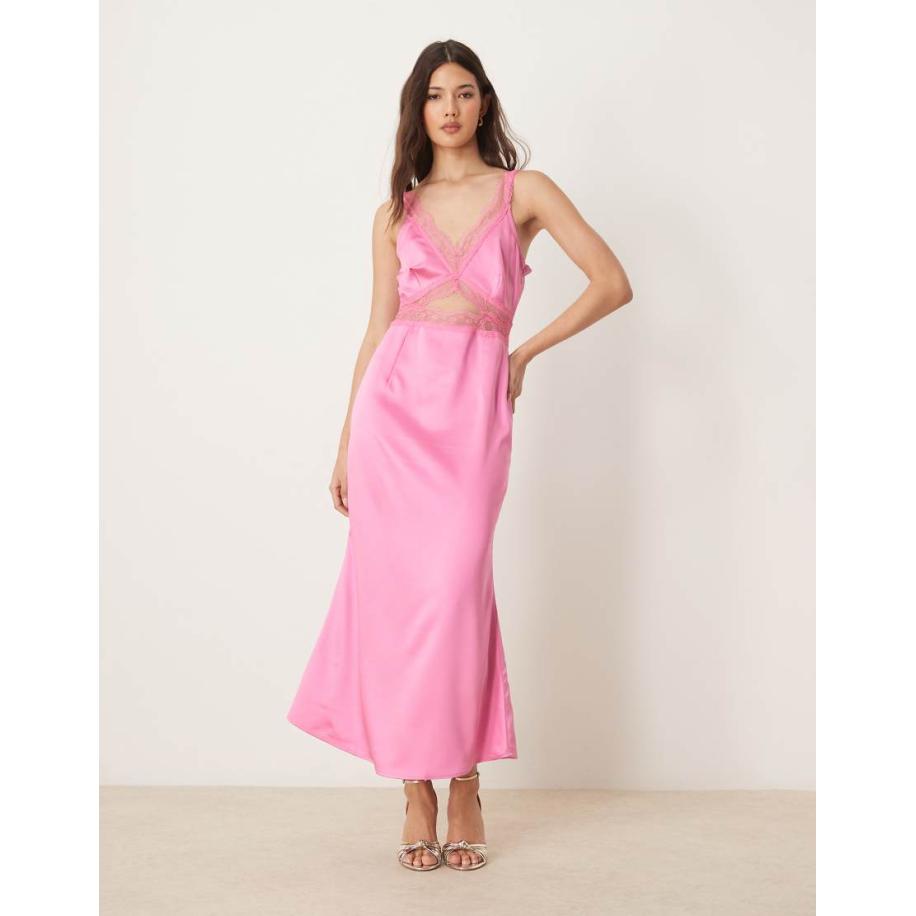 Never Fully Dressed Mimi Midaxi slipdress met uitsnijdingen en kant in roze Roze