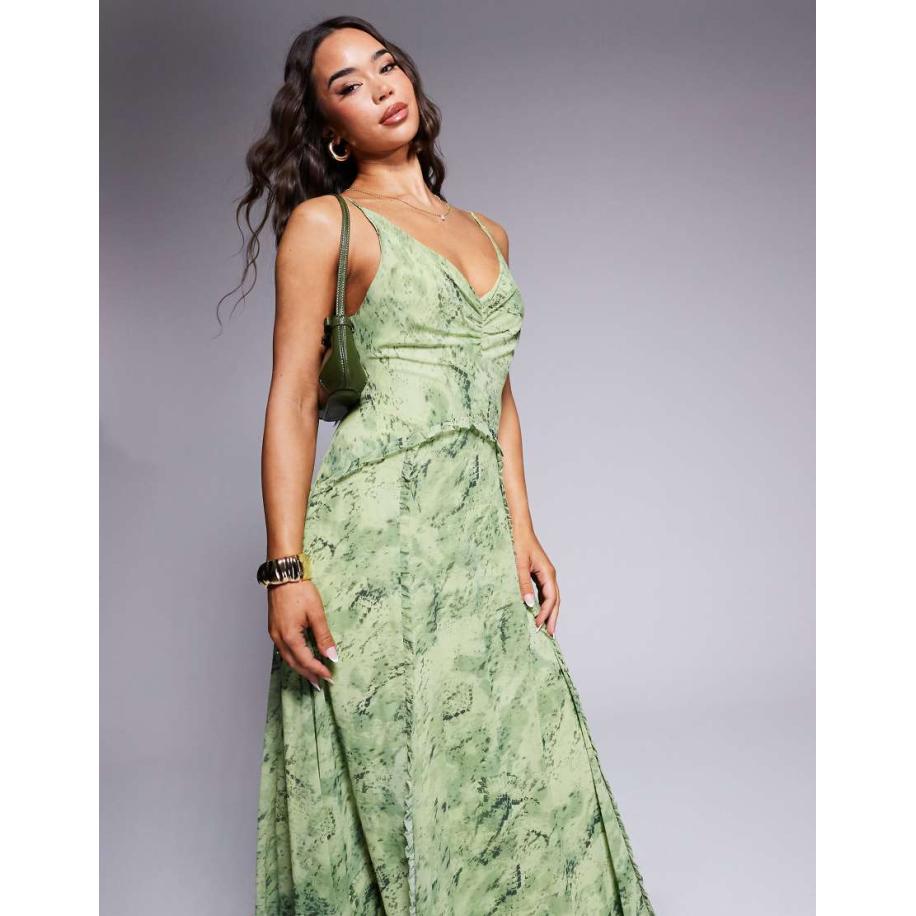 Forever New Gedrapeerde maxi-jurk in groene slangenprint Groen
