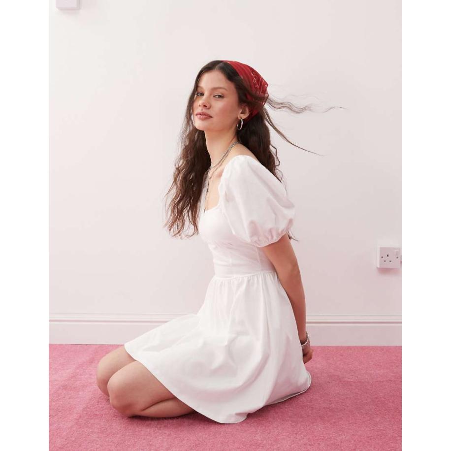 Miss Selfridge Mini melkmeisjesjurk met pofmouwen in wit Wit