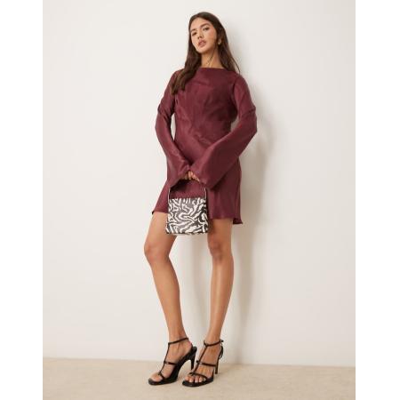 ASOS DESIGN Mini jurk met uitlopende mouwen en lage achterkant-Rood