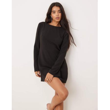 Forever New Mini jurk met lange mouwen en versiering op de achterkant in zwart