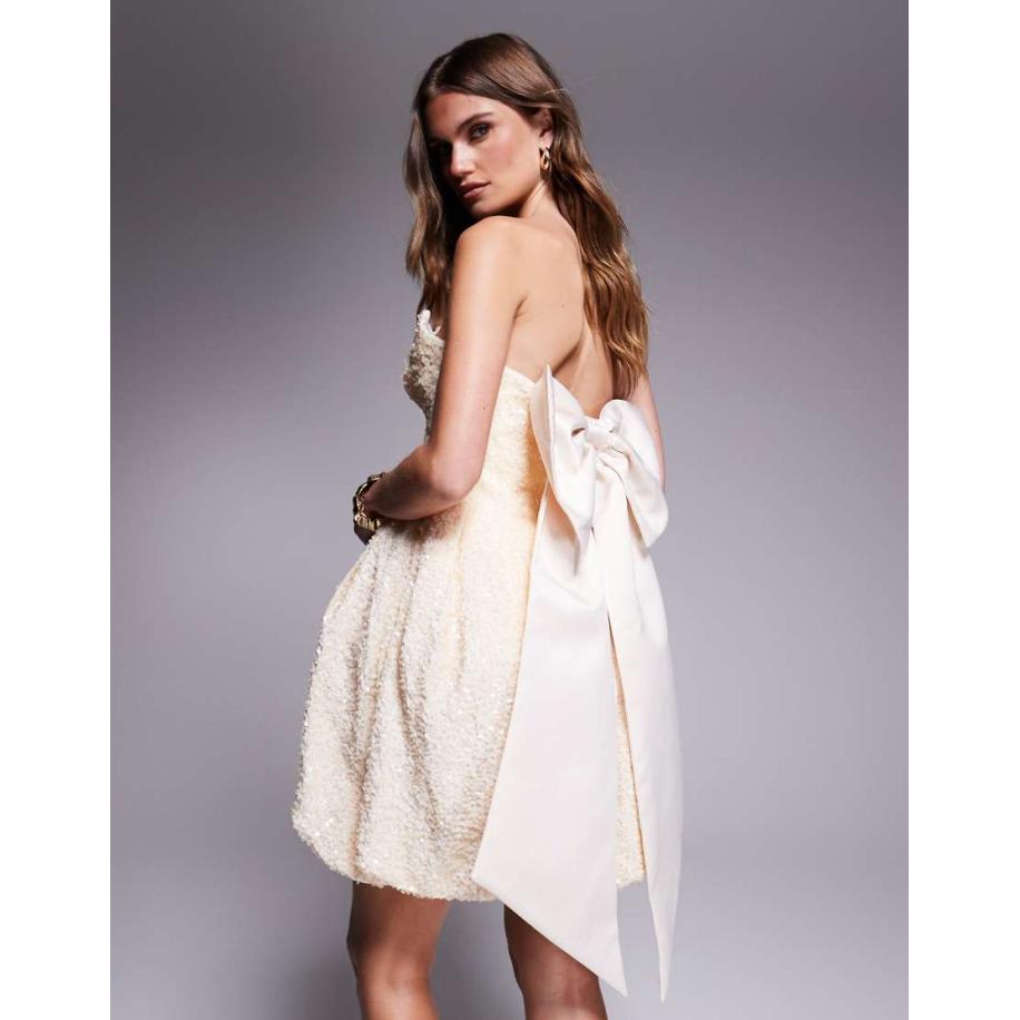 ASOS LUXE Mini-jurk met structuur, lovertjes en satijnen strik in crème-Wit Wit