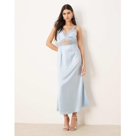 Never Fully Dressed Mimi Midaxi slipdress met uitsnijdingen en kant in lichtblauw