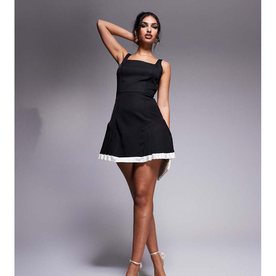 Kaiia Exclusives Mini jurk met contrasterende geplooide zoom en vierkante hals in zwart en wit Zwart