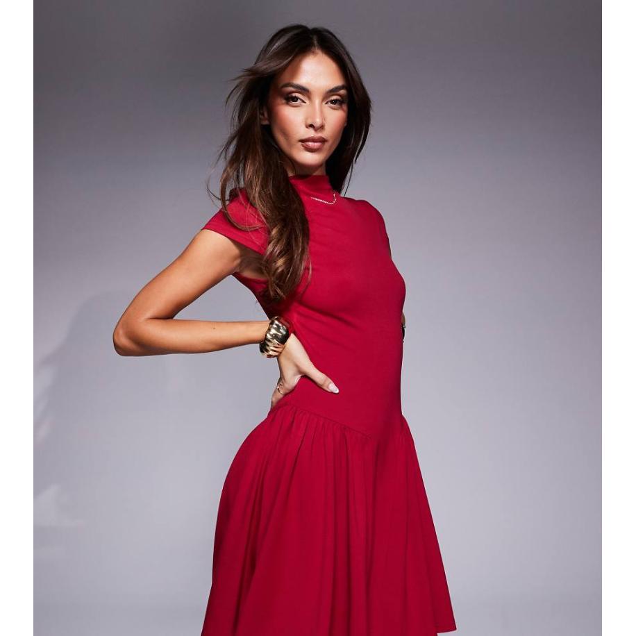 Kaiia Exclusive Geplooide hoogsluitende mini jurk met kapmouwtjes in rood Rood