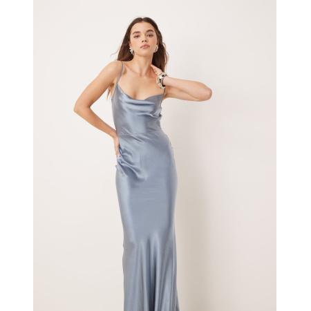 Pretty Lavish Bruidsmeisjes Keisha Satijnen maxi jurk met gedrapeerde halslijn in oudblauw