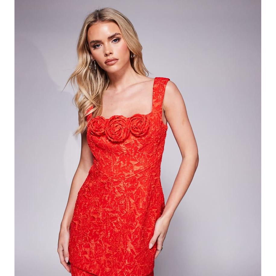 Forever New Petite Jacquard mini-jurk met rozetten en structuur in rood Rood