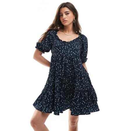 Daisy Street Aangerimpelde mini jurk met stroken in marineblauw met bloemenprint