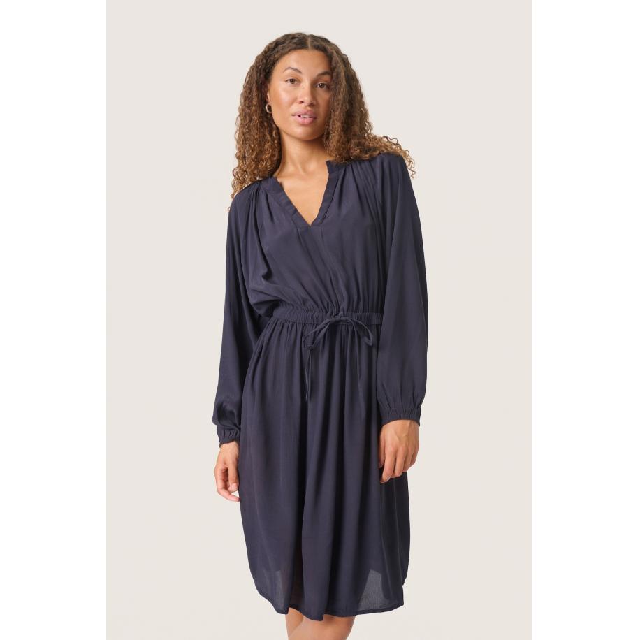Soaked in Luxury SOAKED IN LUXURY Jurk Valize donkerblauw -